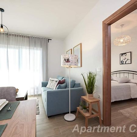 Luxury Apartment Charm With Pool Trogir Buitenkant foto