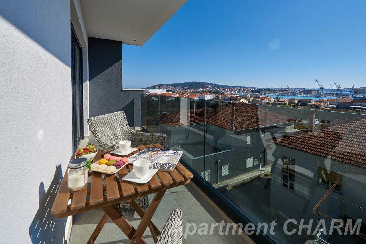 Luxury Apartment Charm With Pool Trogir Buitenkant foto