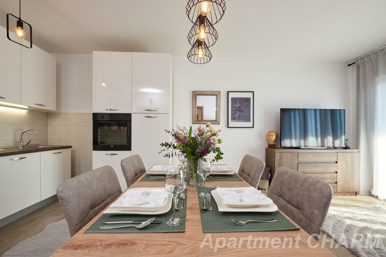 Luxury Apartment Charm With Pool Trogir Buitenkant foto