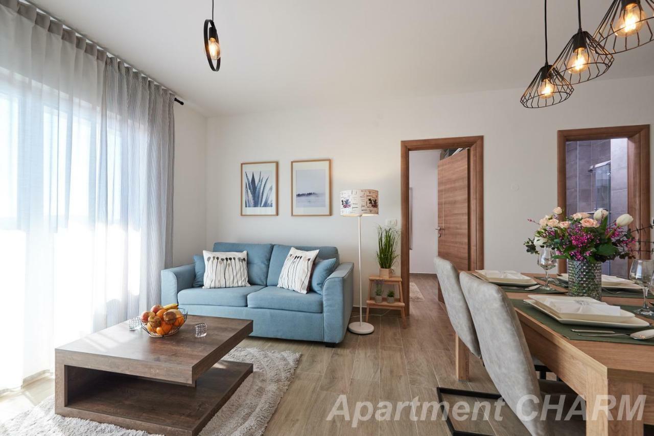 Luxury Apartment Charm With Pool Trogir Buitenkant foto