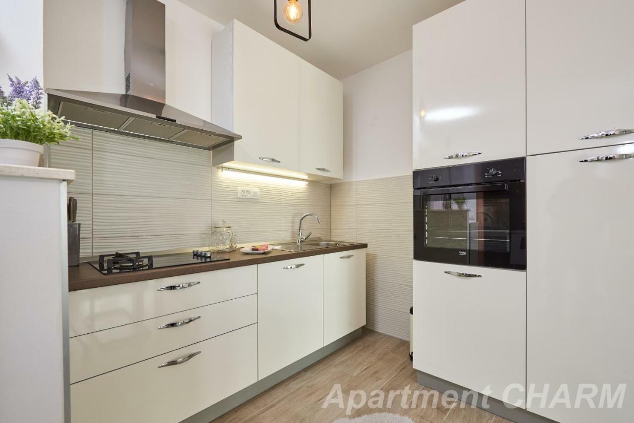 Luxury Apartment Charm With Pool Trogir Buitenkant foto